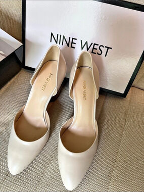 Nine West Tamant High Tapered Block Heel Pumps White US 7.5
